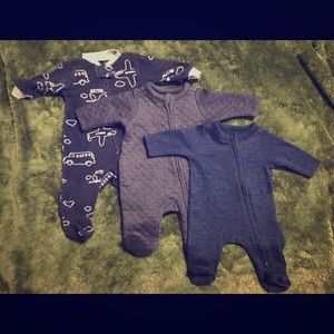 3 newborn onesies